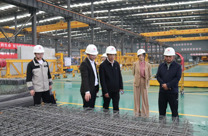 南昌市住房和城鄉建設局副局長薛凱喜到市政遠大公司調研裝配式建筑