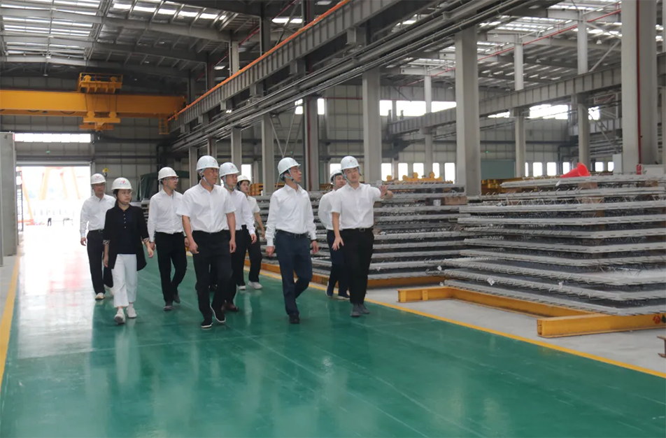 市政公用集團黨委書記、董事長萬義輝到市政綠色建材科技產(chǎn)業(yè)園調(diào)研指導投產(chǎn)前工作 市政公用集團黨委書記、董事長萬義輝到市政綠色建材科技產(chǎn)業(yè)園調(diào)研指導投產(chǎn)前工作